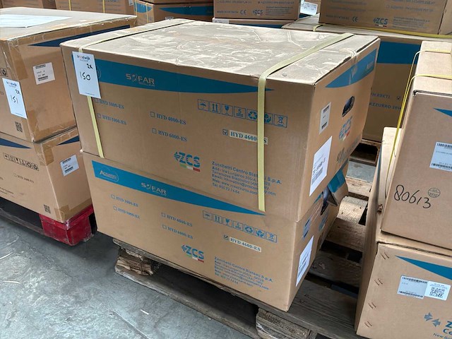 Zcs azzurro hyd4000-es 4 kw hybride omvormer (2x) - afbeelding 2 van  4