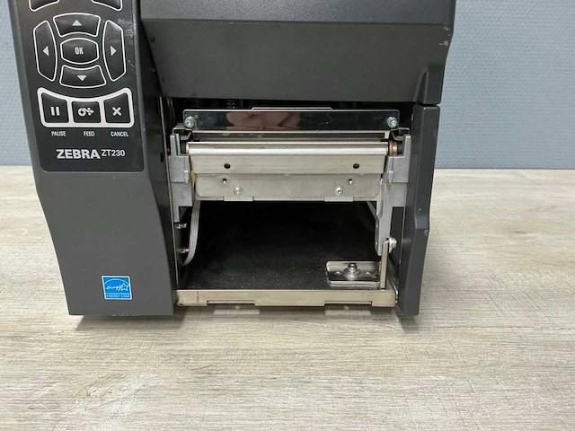 Zebra - zt230 - labelprinter - afbeelding 11 van  13
