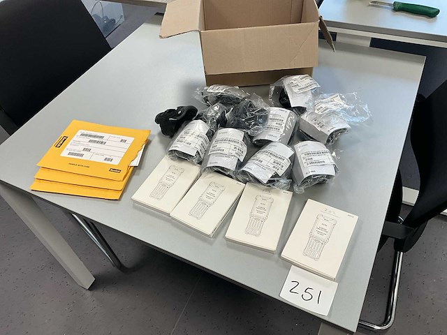 Zebra diverse accessoires - afbeelding 1 van  4