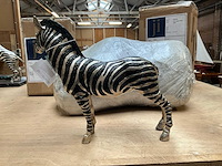 Zebra statue - afbeelding 3 van  3