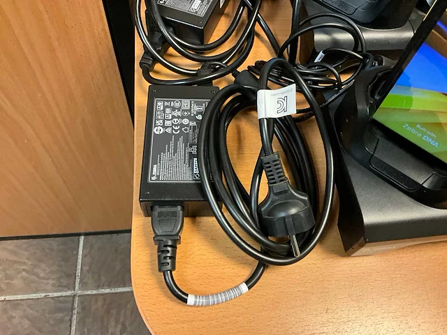 Zebra tc7301 handterminal (4x) - afbeelding 8 van  12