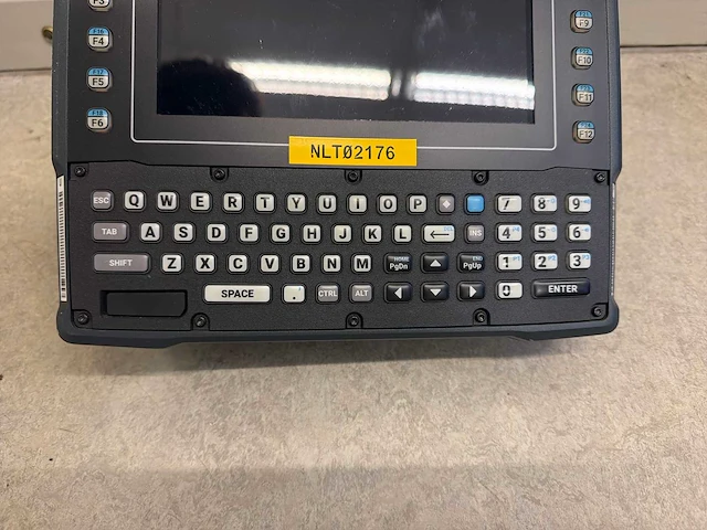 Zebra vc8300 industriële voertuigterminal - afbeelding 2 van  4