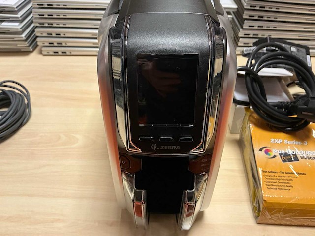 Zebra zc300 cardprinter - afbeelding 3 van  4