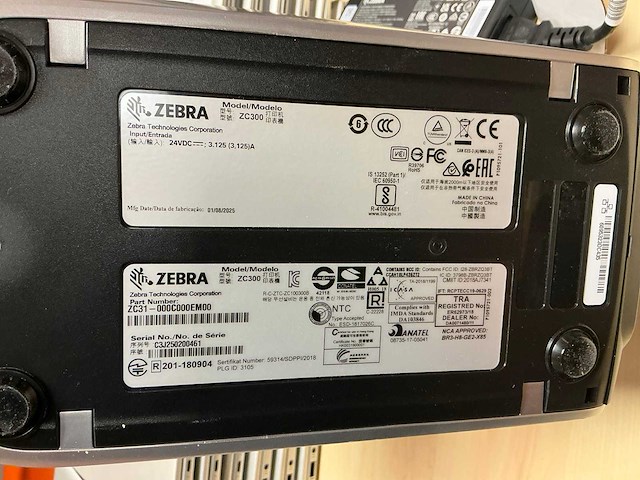 Zebra zc300 cardprinter - afbeelding 4 van  4