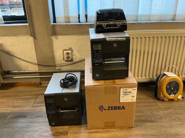 Zebra zt230 labelprinter - afbeelding 1 van  8