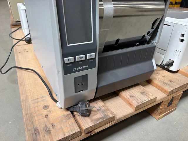 Zebra zt620 industriële thermische labelprinter - afbeelding 2 van  6