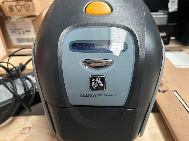 Zebra zxp series 1 kaartprinter / pasprinter - afbeelding 6 van  7
