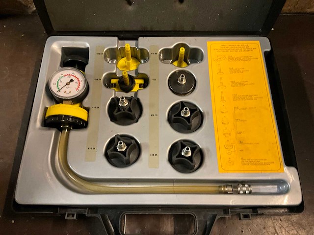 Zeca 415 koelsysteem diagnose apparatuur - afbeelding 2 van  3