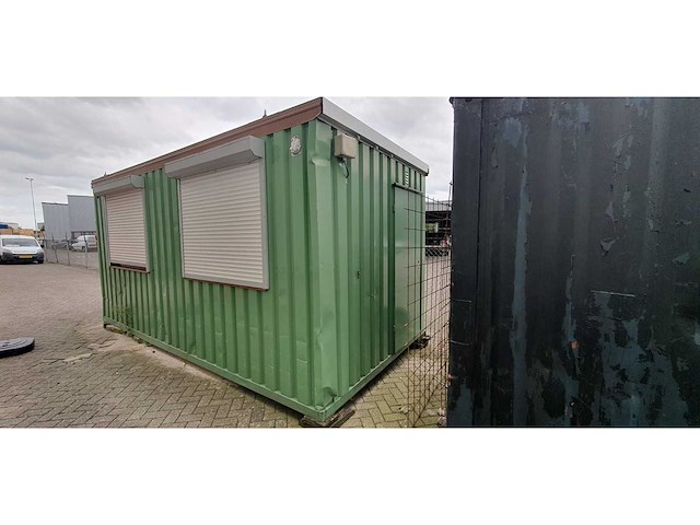 Zeecontainer - kantoorunit - afbeelding 1 van  3