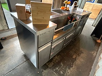 Zeecontainer 20ft omgebouwd tot horecaunit v.v. nordcap counterkoeler - afbeelding 3 van  4