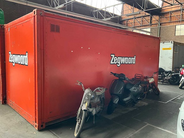Zeecontainer 20ft v.v. heftrucksledes - afbeelding 1 van  4