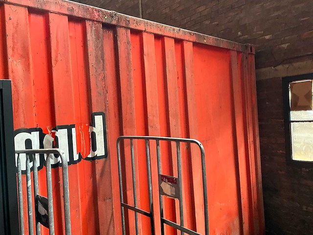 Zeecontainer 20ft v.v. open zijwand en heftrucksledes - afbeelding 3 van  3