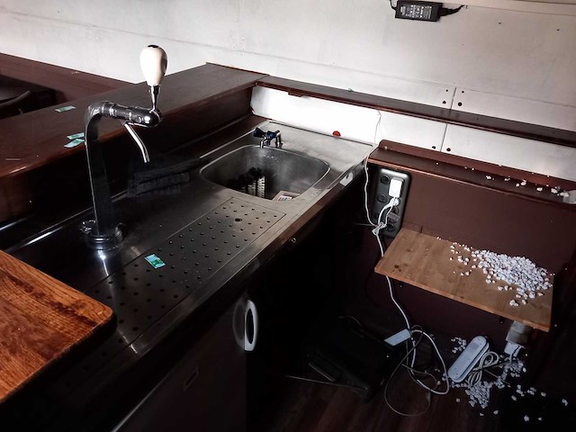 Zeecontainer 40ft mobiele kroeg bruine kroeg - afbeelding 2 van  13