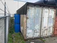 Zeecontainer geïsoleerd - afbeelding 2 van  3