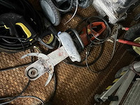 Zeecontainer met gereedschap - afbeelding 15 van  28