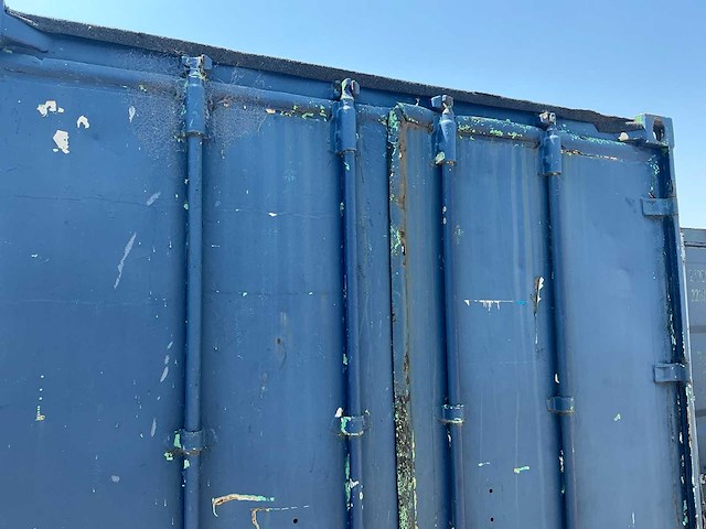 Zeecontainer met ingebouwde keet - afbeelding 22 van  22