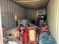 Zeecontainer met inhoud - afbeelding 27 van  31