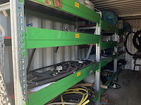 Zeecontainer met inhoud - afbeelding 11 van  15