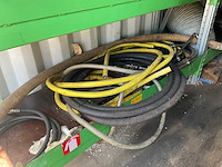 Zeecontainer met inhoud - afbeelding 13 van  15