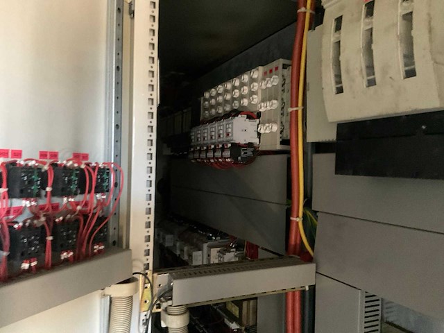 Zeecontainer met inhoud - afbeelding 11 van  11
