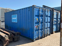 Zeecontainer met inhoud - afbeelding 1 van  15
