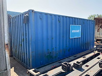 Zeecontainer met inhoud - afbeelding 9 van  15