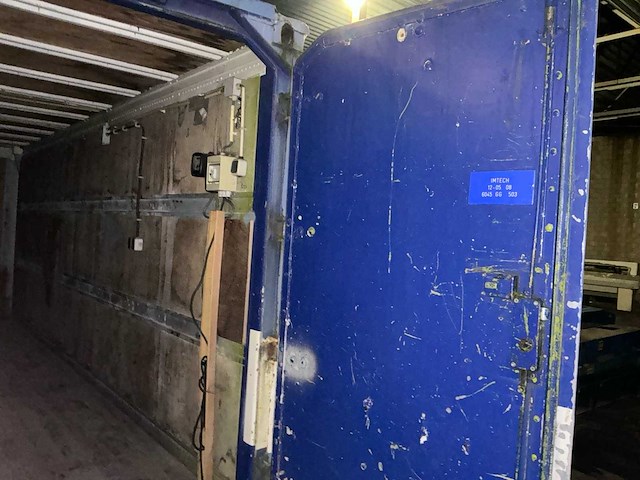 Zeecontainer met kabelopname. - afbeelding 1 van  4