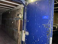 Zeecontainer met kabelopname. - afbeelding 1 van  4