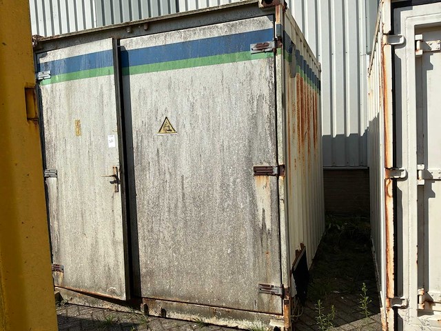 Zeecontainer met schakelopstelling - afbeelding 13 van  18