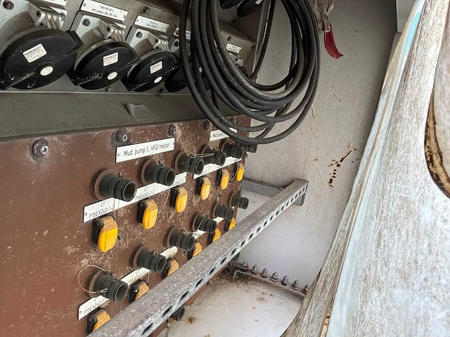 Zeecontainer met transformator - afbeelding 21 van  23
