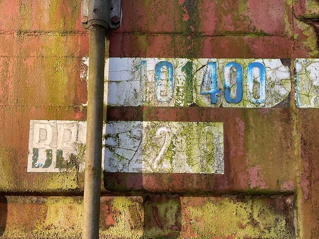 Zeecontainer rood 20ft - afbeelding 2 van  5
