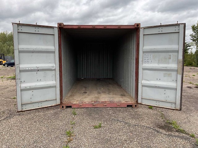 Zeecontainer - afbeelding 7 van  7