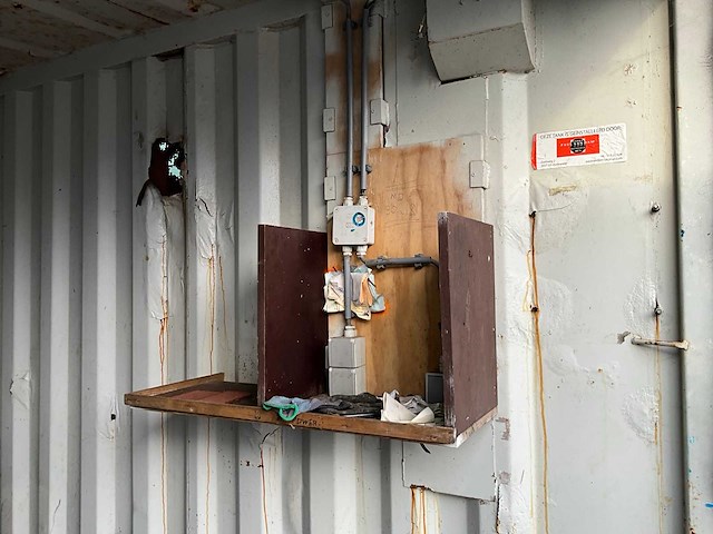 Zeecontainer - afbeelding 6 van  6