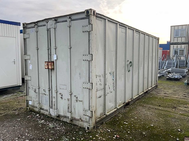 Zeecontainer - afbeelding 1 van  11