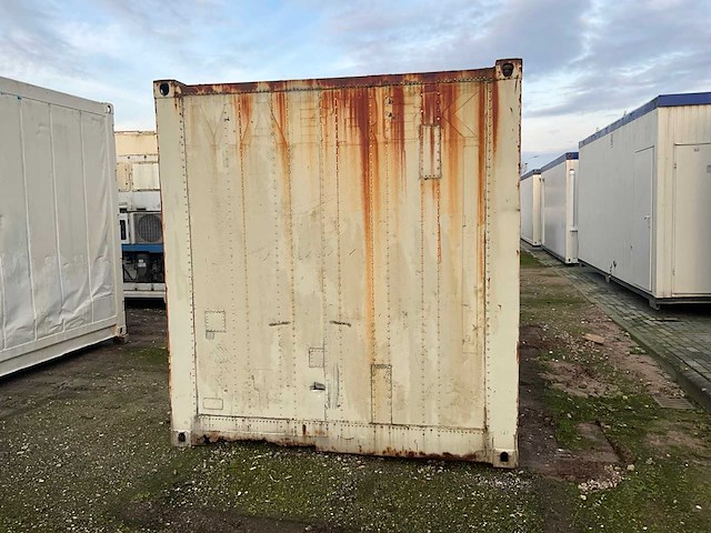 Zeecontainer - afbeelding 7 van  11
