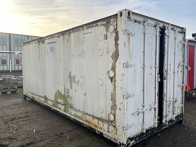 Zeecontainer - afbeelding 7 van  10