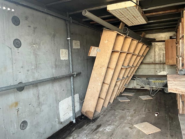 Zeecontainer - afbeelding 10 van  10