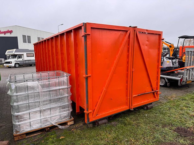 Zeecontainer - afbeelding 5 van  9