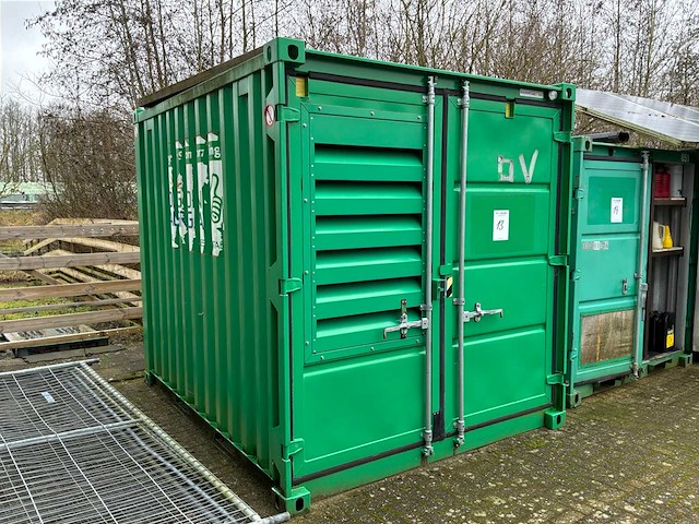 Zeecontainer - afbeelding 1 van  3