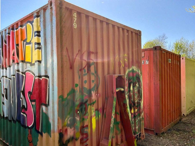 Zeecontainer - afbeelding 2 van  2