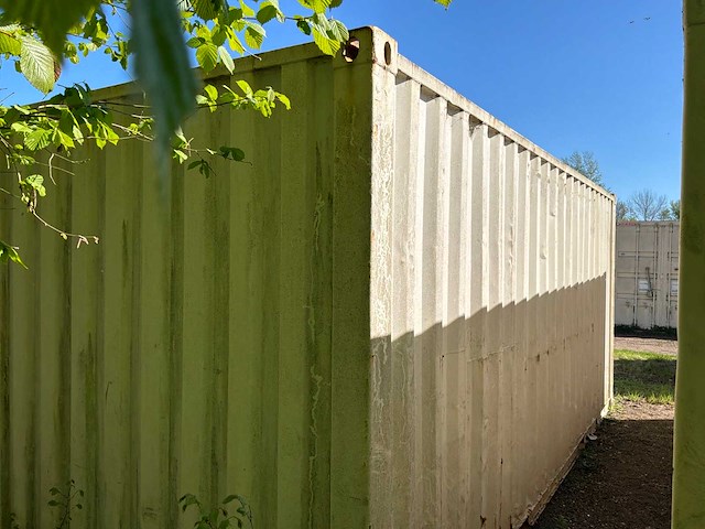 Zeecontainer - afbeelding 6 van  6