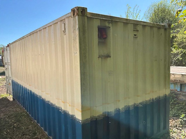 Zeecontainer - afbeelding 10 van  11