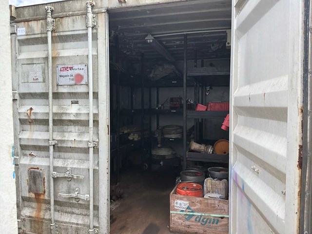 Zeecontainer - afbeelding 1 van  10