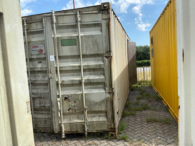Zeecontainer - afbeelding 10 van  10