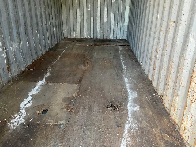 Zeecontainer - afbeelding 7 van  7