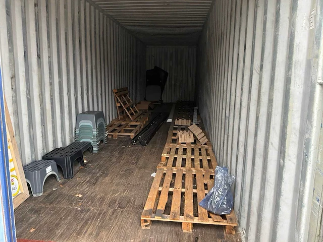 Zeecontainer - afbeelding 2 van  7