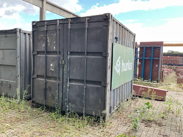 Zeecontainer - afbeelding 1 van  17