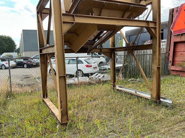 Zeef installatie op krachtstroom mobiele zeefinstallatie - afbeelding 9 van  10
