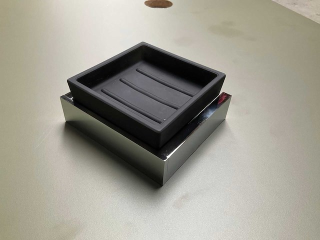 Zeephouder mat zwart chroom - afbeelding 2 van  5