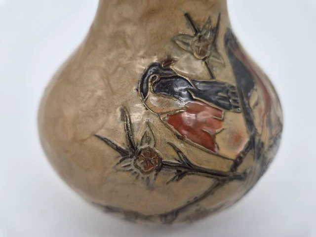 Zeer bijzondere vintage oosterse siervaas – unieke vogel- en bloemdecoratie – vermoedelijk messing – 20e eeuw - afbeelding 10 van  10